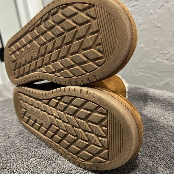 🔥🔥 Girls' Koolaburra by UGG Koola Star Sequin Mini Suede Boots tan/purple Sz 5 - Picture 10 of 11